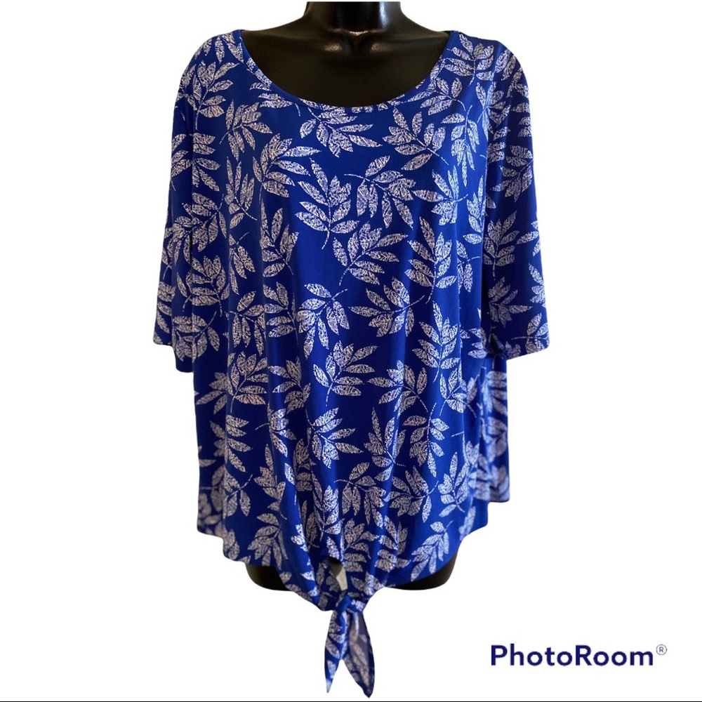 4/$20 East 5th tropical/leaf top